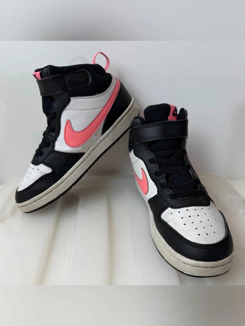 Nike Court Borough Mid 2 Sneakers
